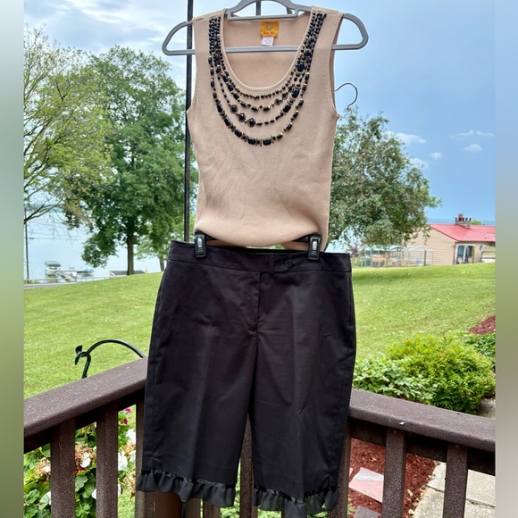 Jones New York Pants - Jones NY Black Bermuda Shorts w/ Ruffle Hem & Tan Sweater Tank w/ Beads Sz 14 L